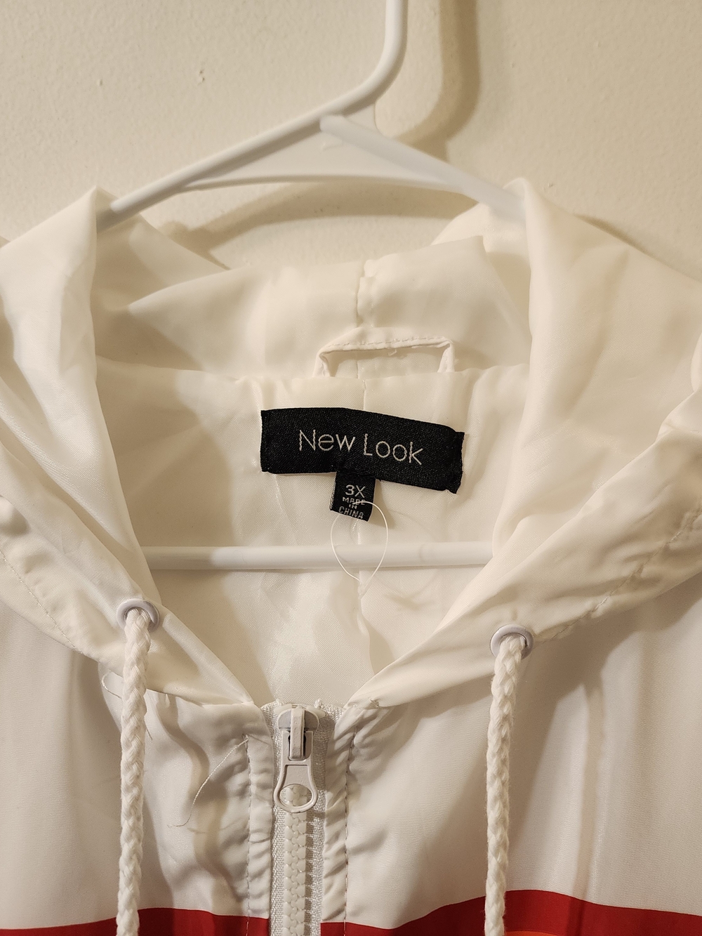 New Look Women's Plus Size White Gay PRIDE LGBT Hooded Jacket w/ Rainbow Stripe - Picture 4 of 8